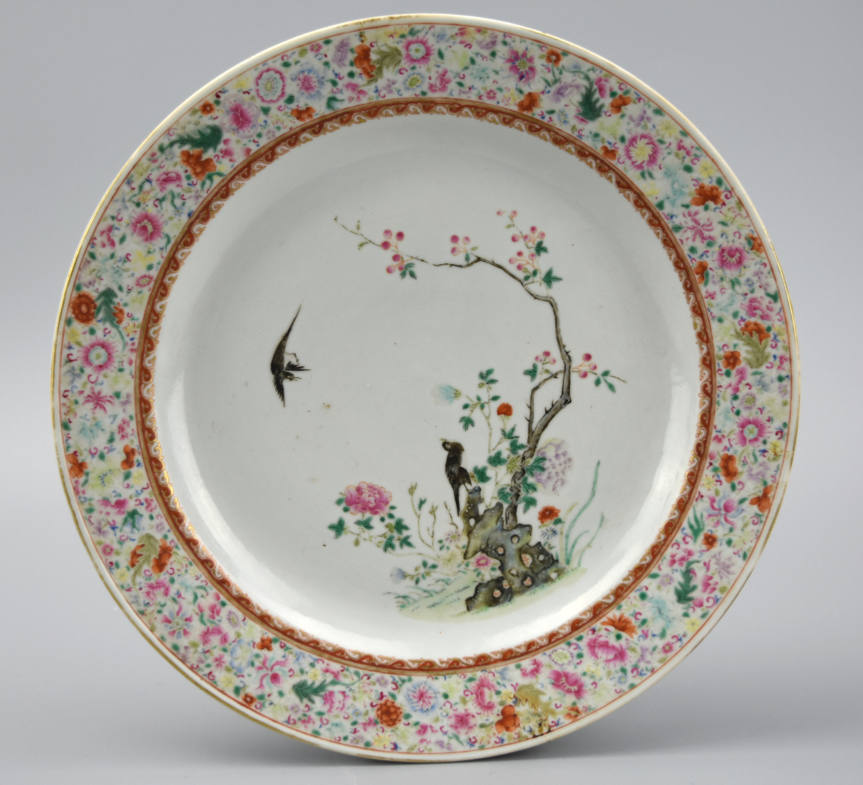CHINESE FAMILLE ROSE PLATE W/