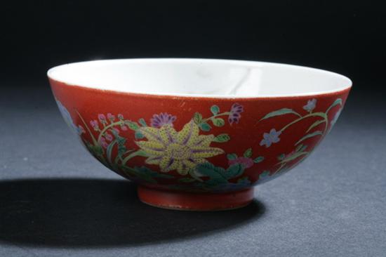 CHINESE FAMILLE ROSE PORCELAIN BOWL