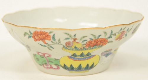 CHINESE FAMILLE ROSE PORCELAIN BOWL