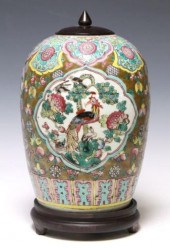 CHINESE FAMILLE ROSE PORCELAIN