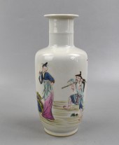 CHINESE FAMILLE ROSE ROULEAU V