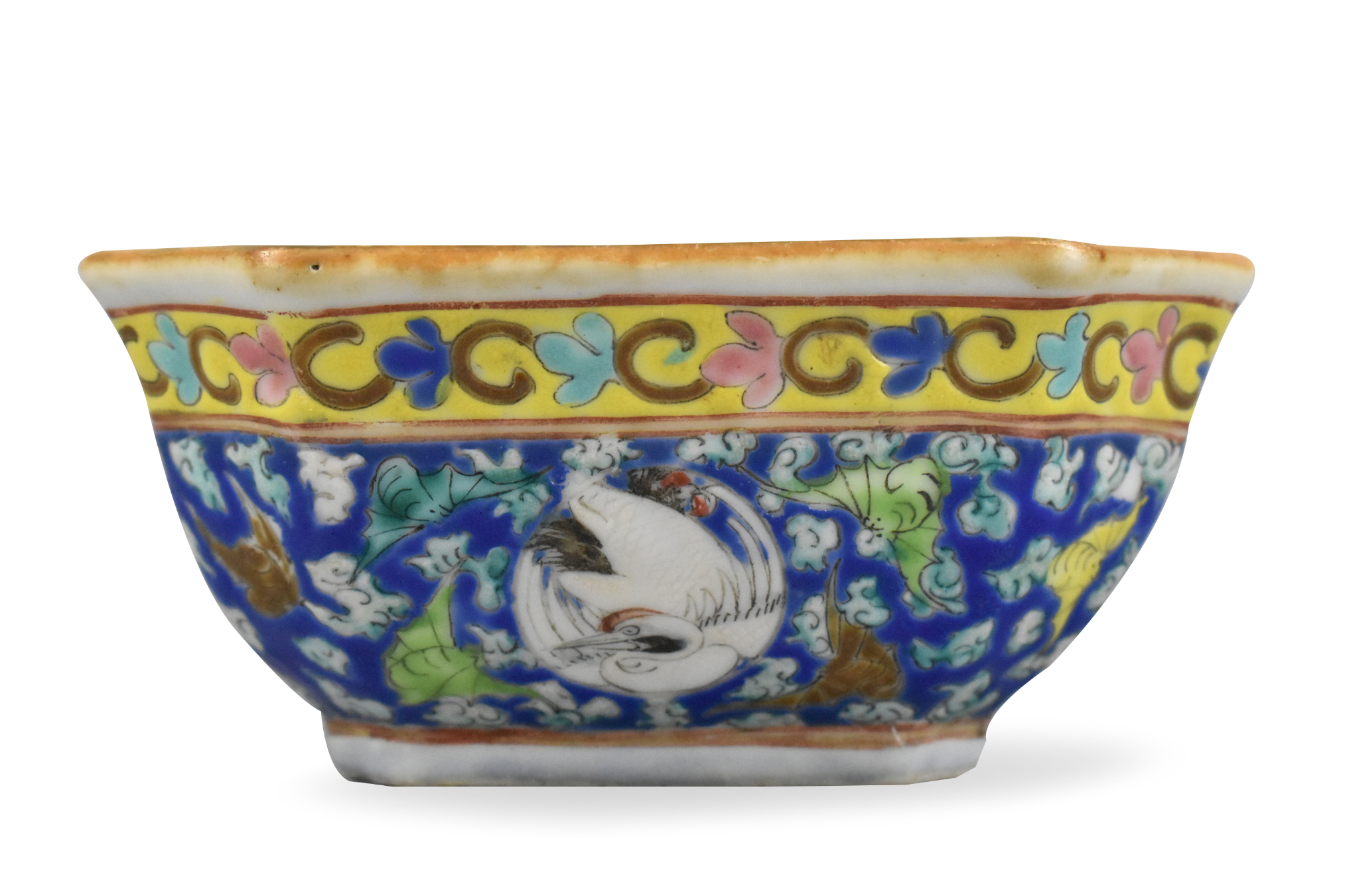 CHINESE FAMILLE ROSE SQUARE BOWL W/