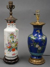 CHINESE FAMILLE ROSE TABLE LAM