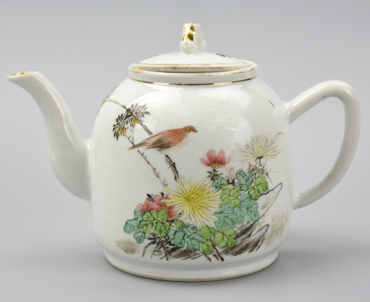 CHINESE FAMILLE ROSE TEAPOT W/ BIRD