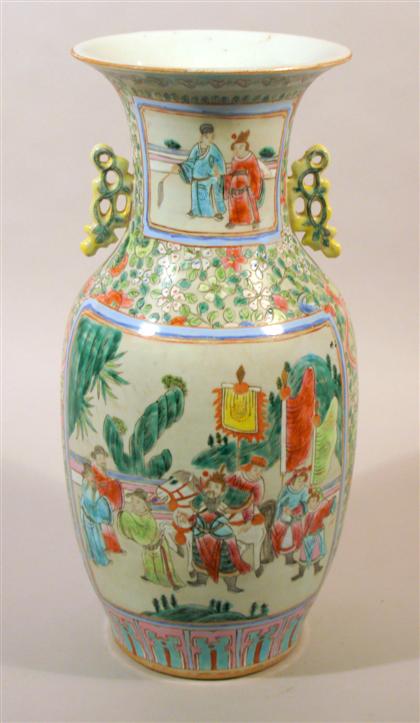 Chinese famille rose vase    19th /