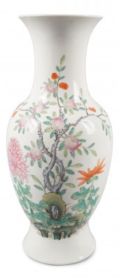 CHINESE FAMILLE ROSE VASE, IRO