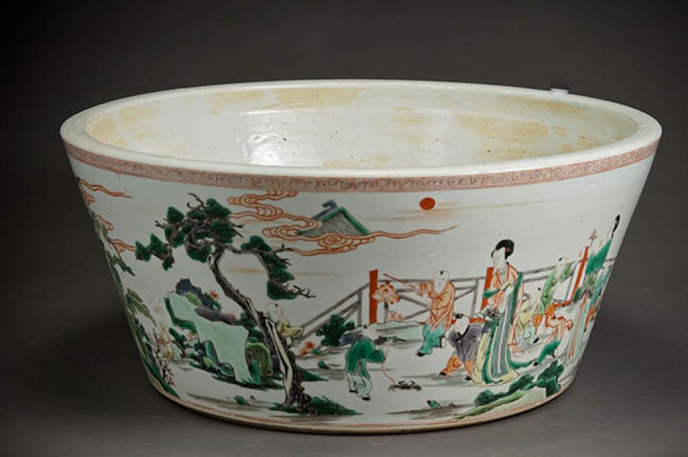 CHINESE 'FAMILLE VERTE' BASIN, 20TH