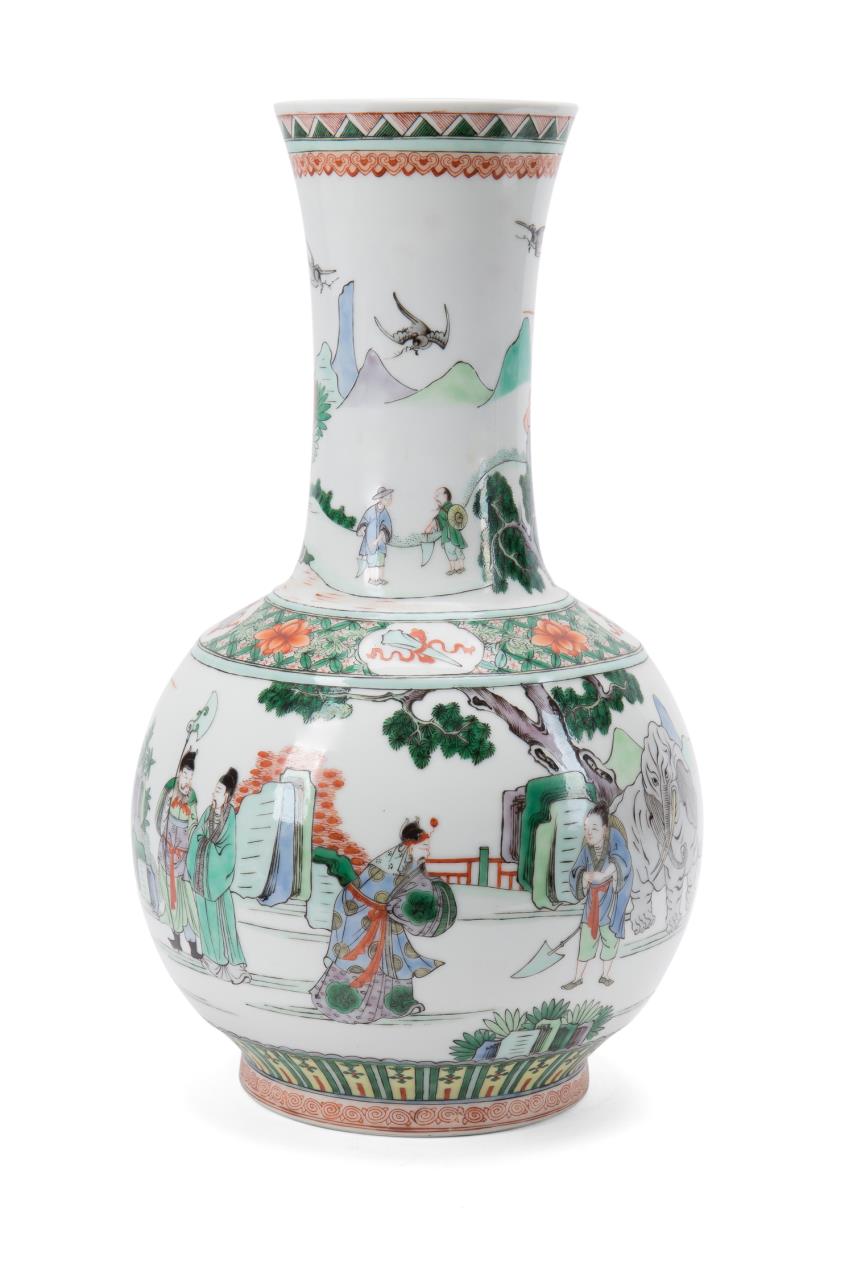 CHINESE FAMILLE VERTE BOTTLE VASE