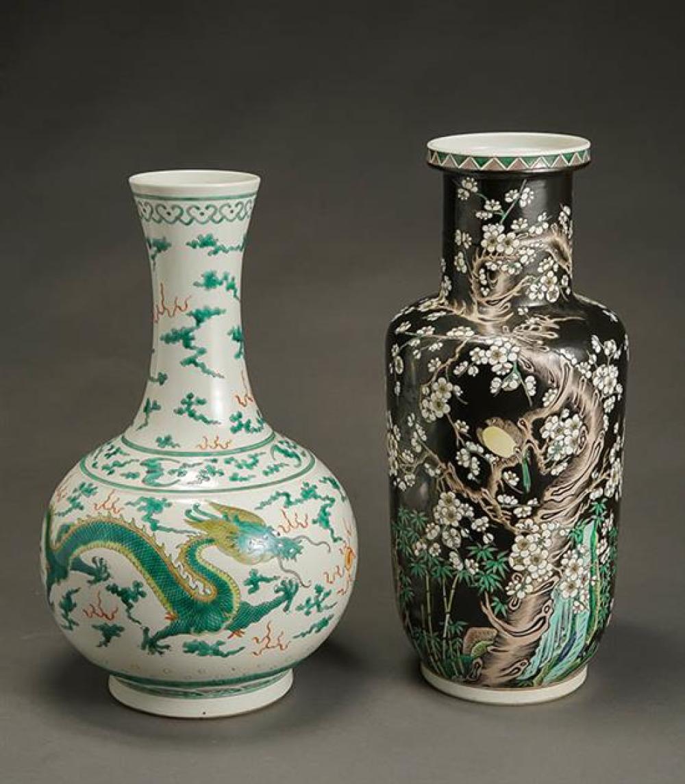 CHINESE 'FAMILLE VERTE' BOTTLE VASE