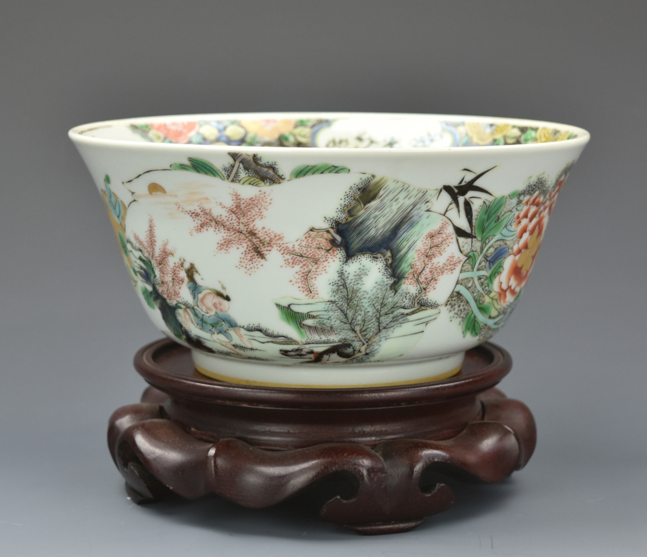 CHINESE FAMILLE VERTE BOWL W/