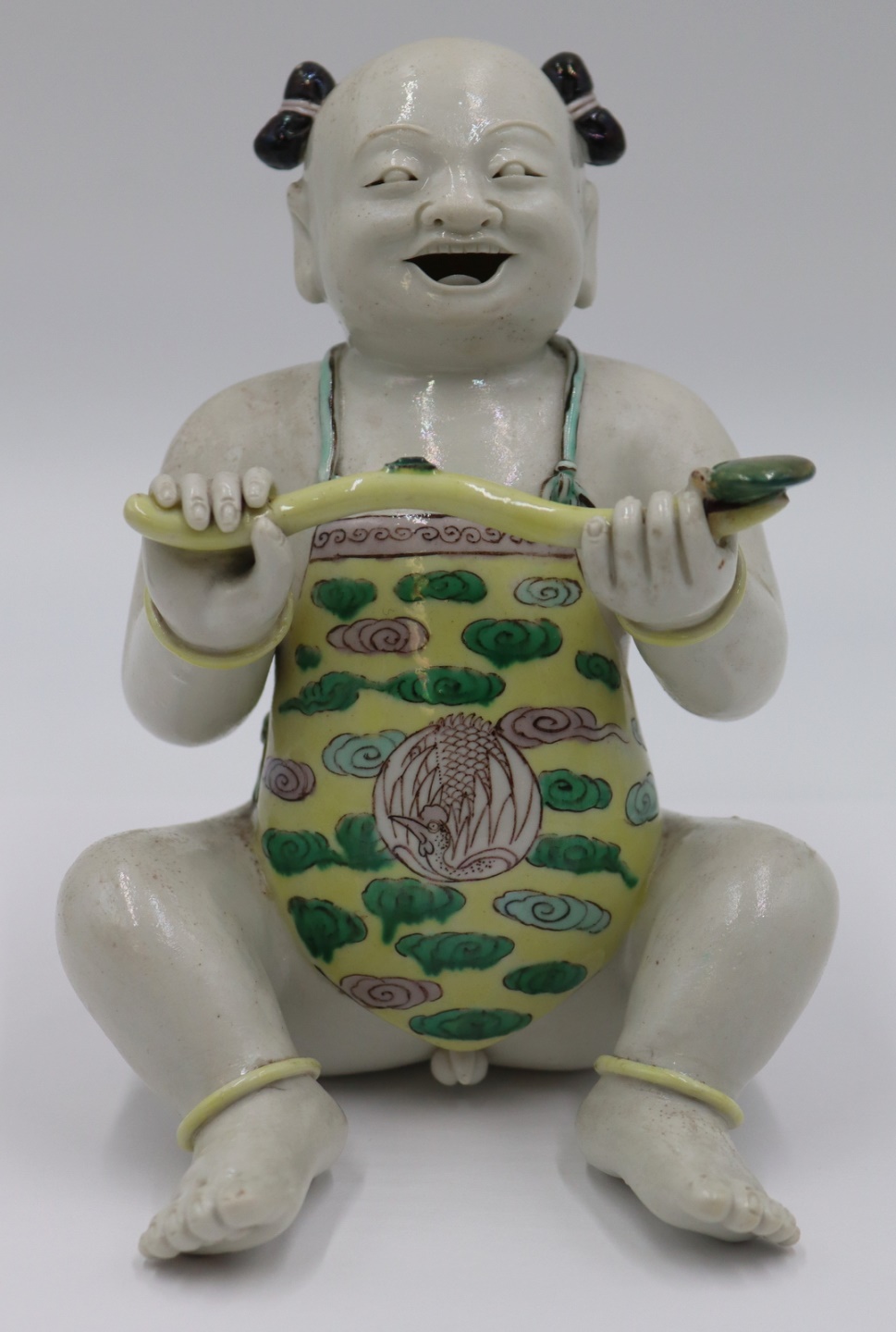 CHINESE FAMILLE VERTE FIGURE OF A