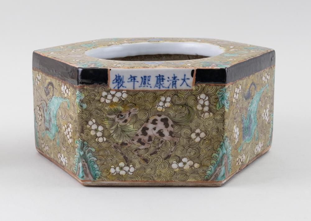 CHINESE FAMILLE VERTE PORCELAIN