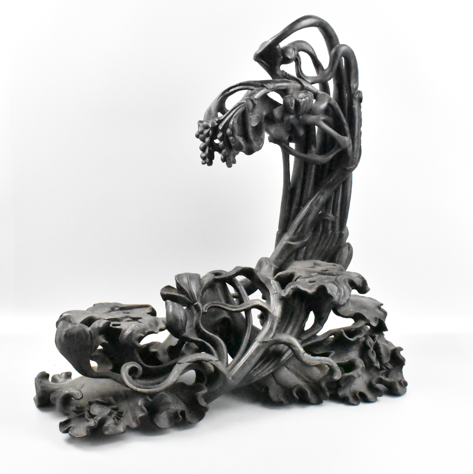 CHINESE FANCY WOOD BASE W/ CRAB &