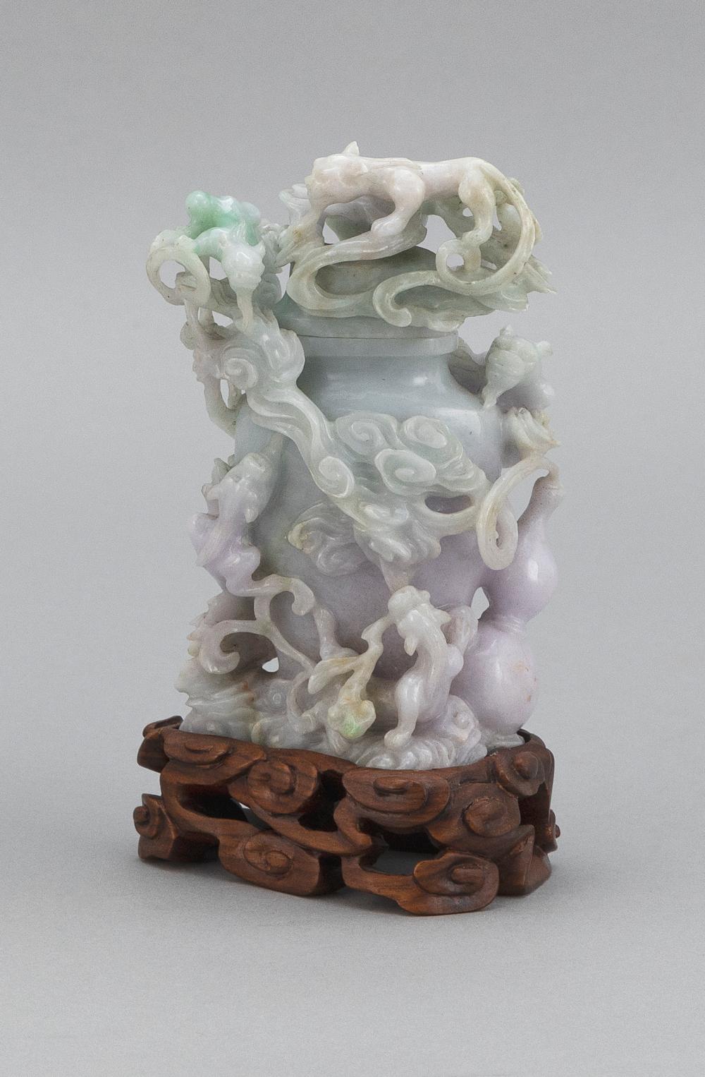 CHINESE FINELY CARVED LAVENDER
