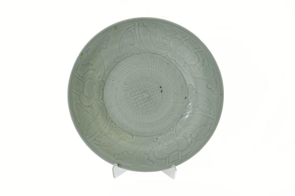 CHINESE FOLIATE INCISED LARGE