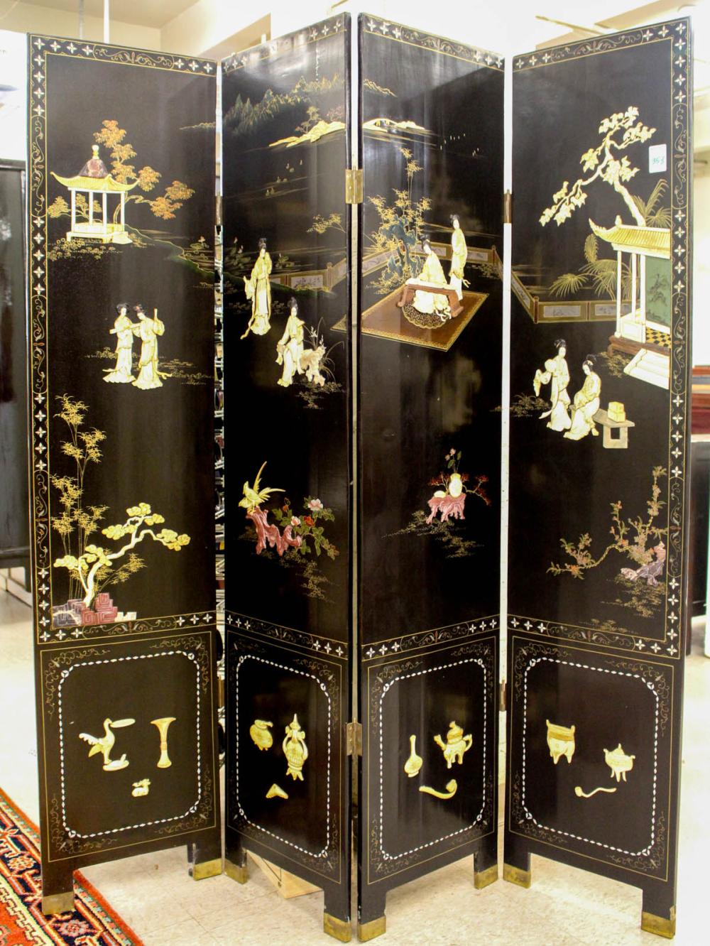 CHINESE FOUR-PANEL FLOOR