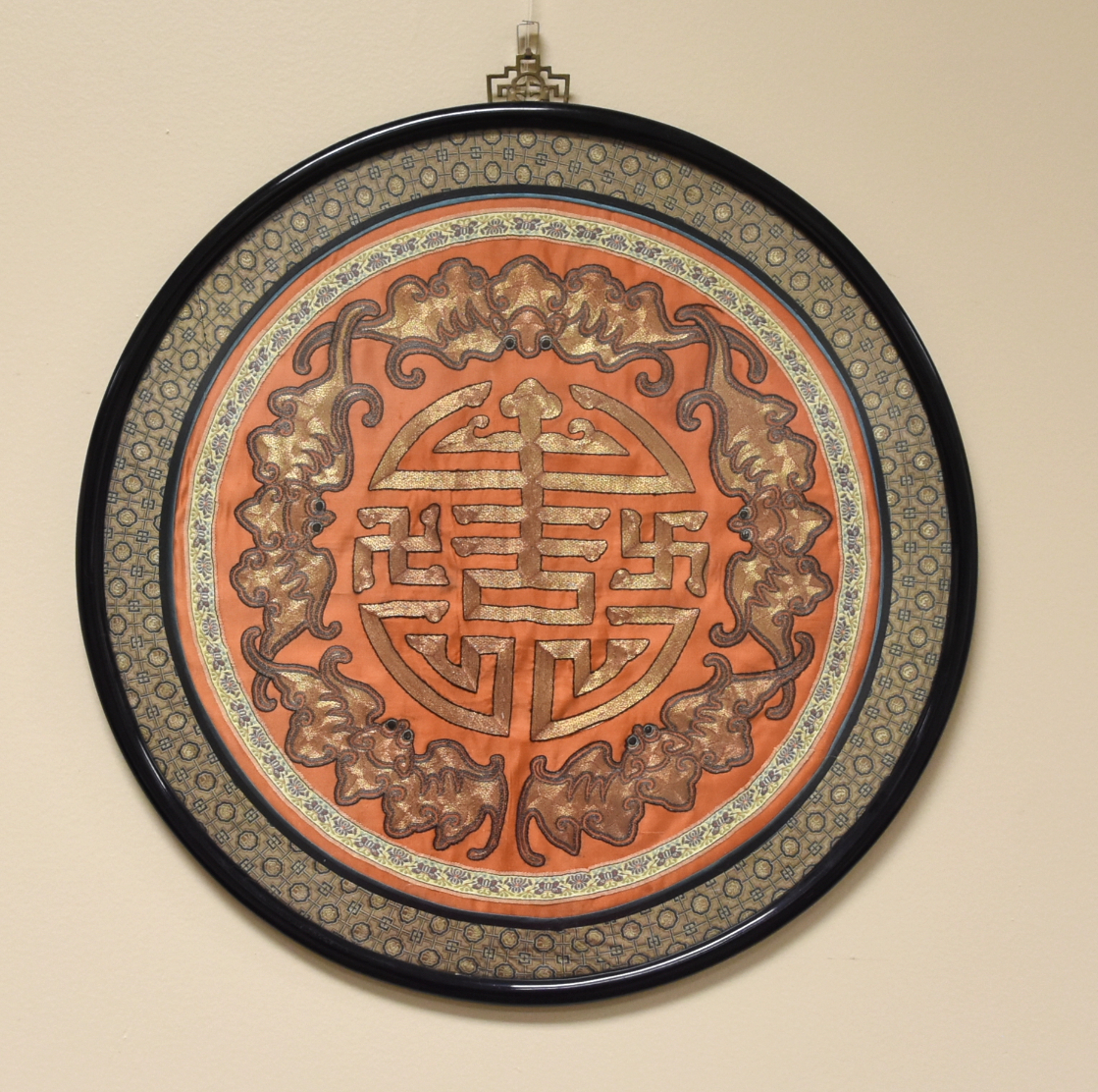 CHINESE FRAMED EMBROIDERY "SHOU"