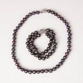 CHINESE FRESHWATER BLACK PEARL