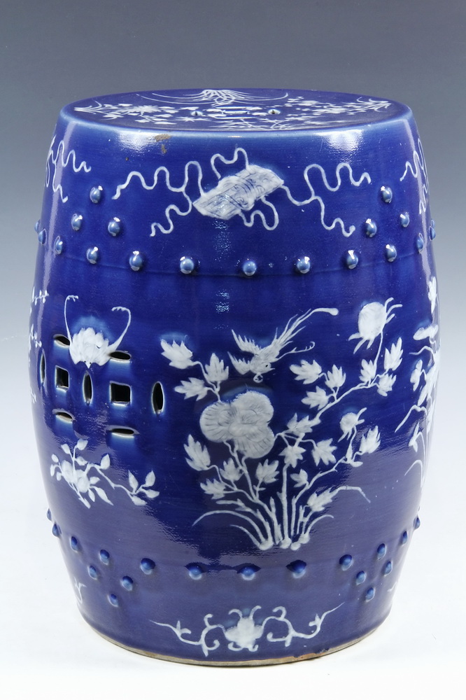 CHINESE GARDEN SEAT - 19th c