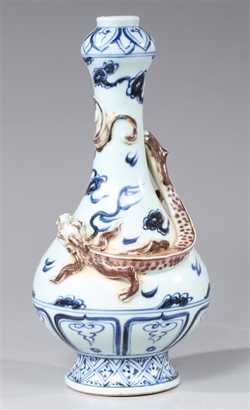 Chinese garlic mouth porcelain vase