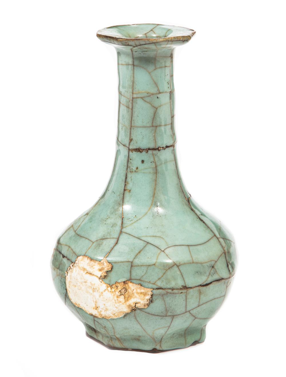 CHINESE GE-STYLE CRACKLED CELADON