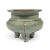 CHINESE GE-STYLE PORCELAIN TRI