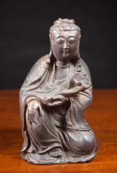 CHINESE GILT BRONZE GUANYIN SC