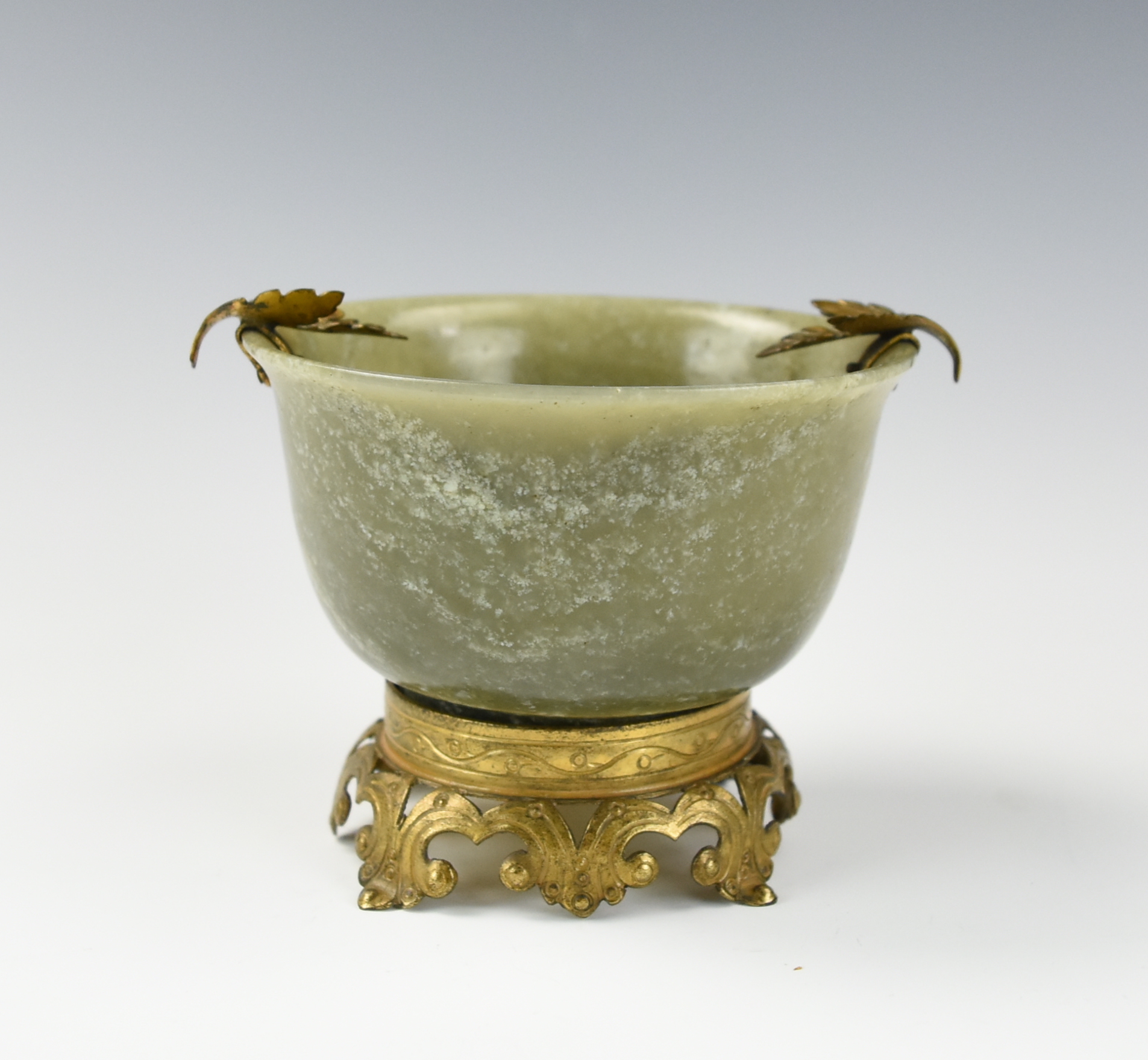 CHINESE GILT-BRONZE MOUNTED JADEITE