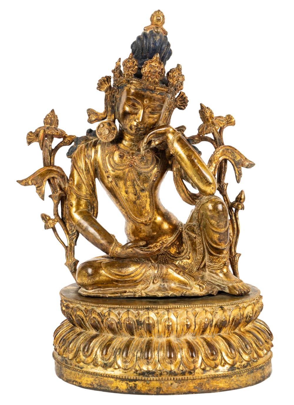 CHINESE GILT-BRONZE SEATED