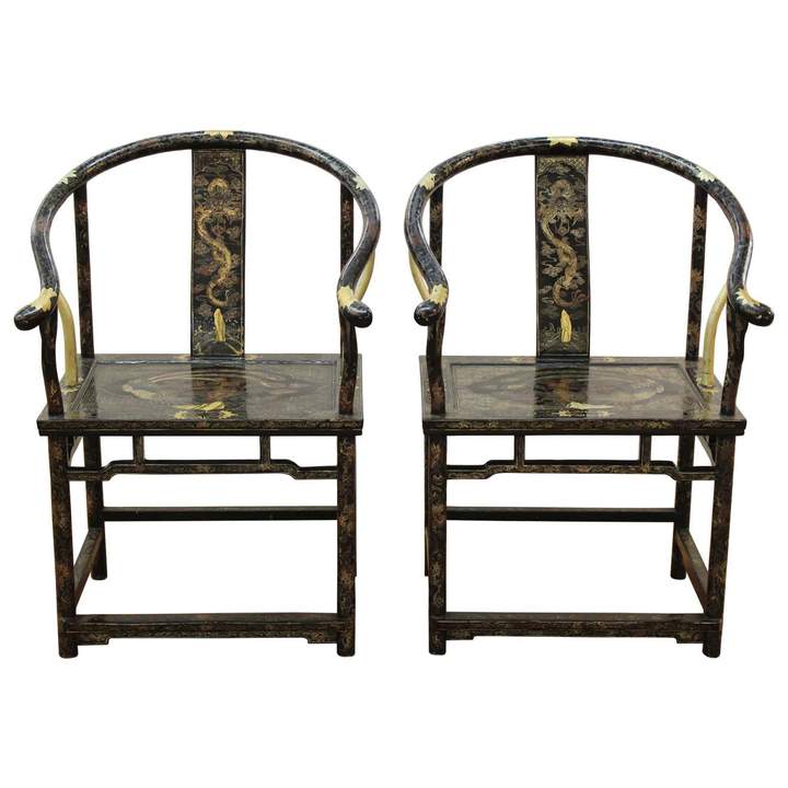 CHINESE GILT HORSESHOE BACK
