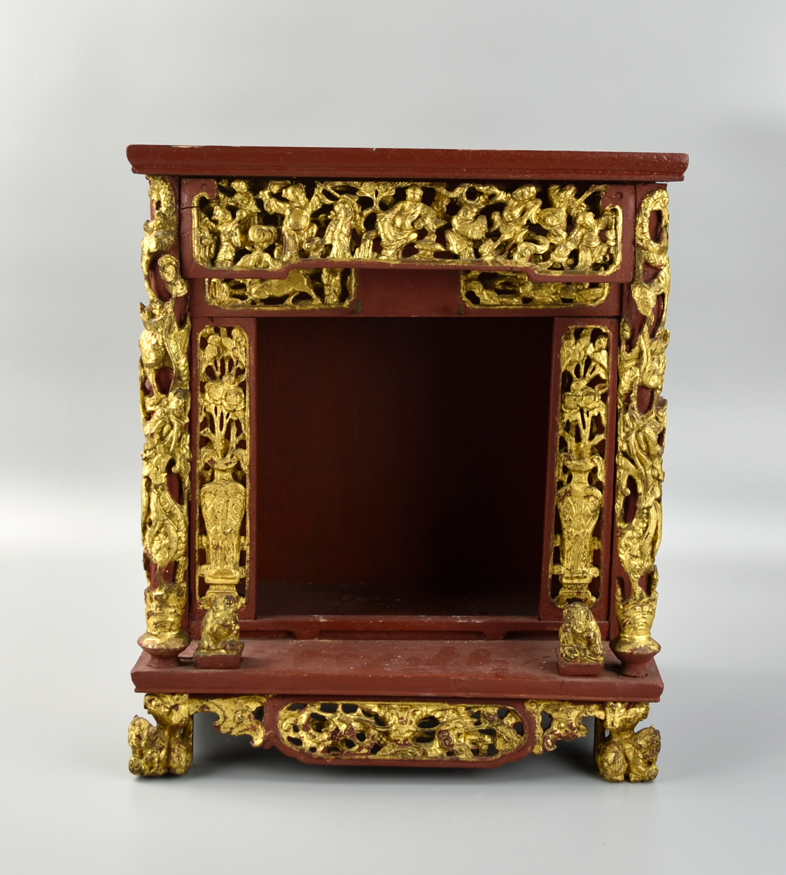 CHINESE GILT LACQUER NICHE FOR