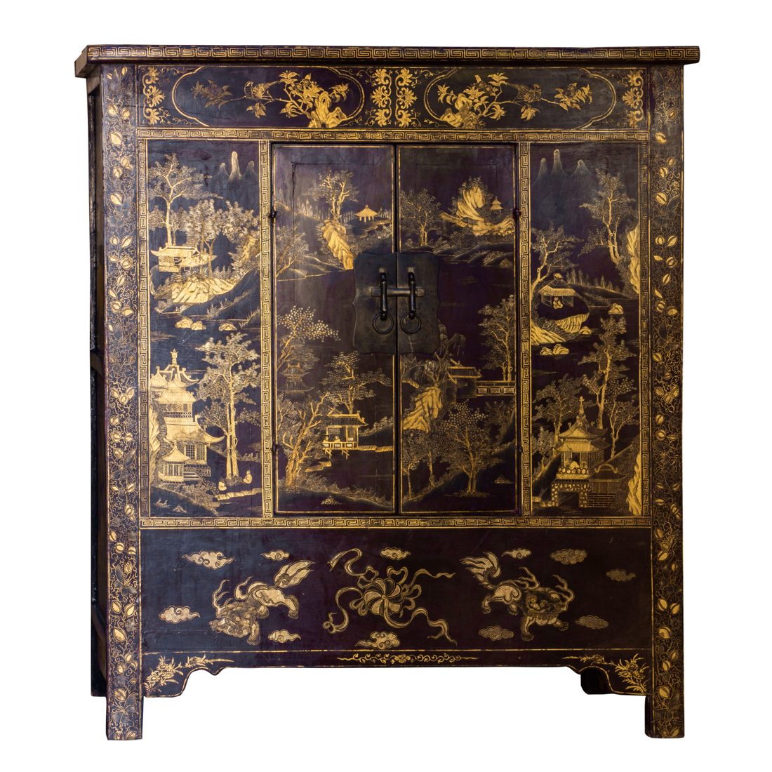 CHINESE GILT LACQUERED CABINET