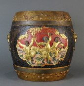 CHINESE GILT LACQUERED COVERED