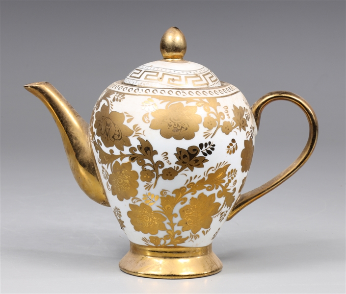 Chinese gilt porcelain teapot