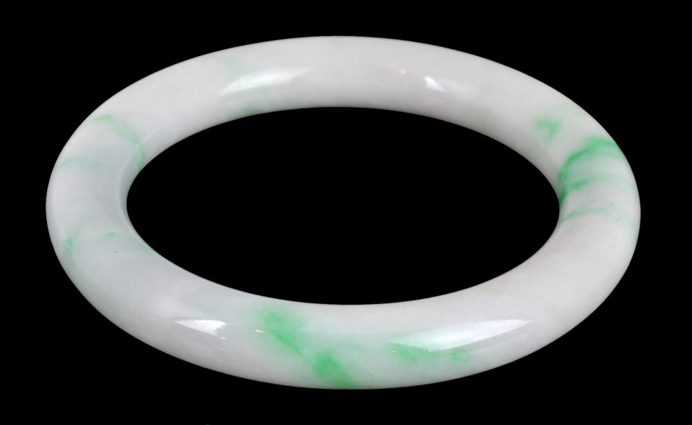 CHINESE GRADE A JADE BANGLE