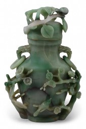 CHINESE GREEN AND WHITE AGATE