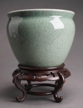 CHINESE GREEN CRACKLEWARE GLAZ