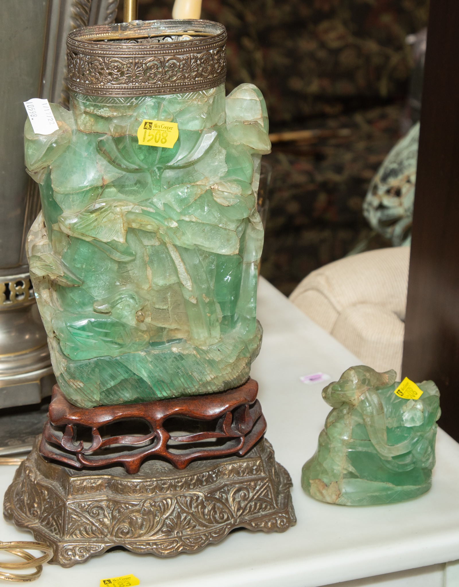 CHINESE GREEN FLOURITE URN, MOUNTED