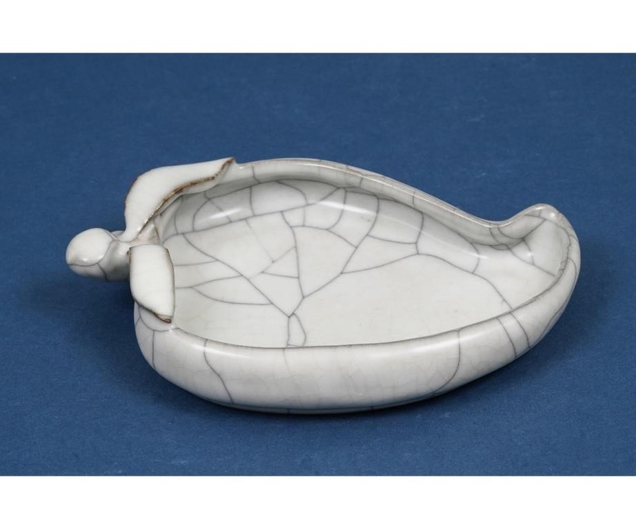 Chinese green porcelain crackle