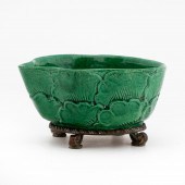 CHINESE GREEN PORCELAIN LEAF F