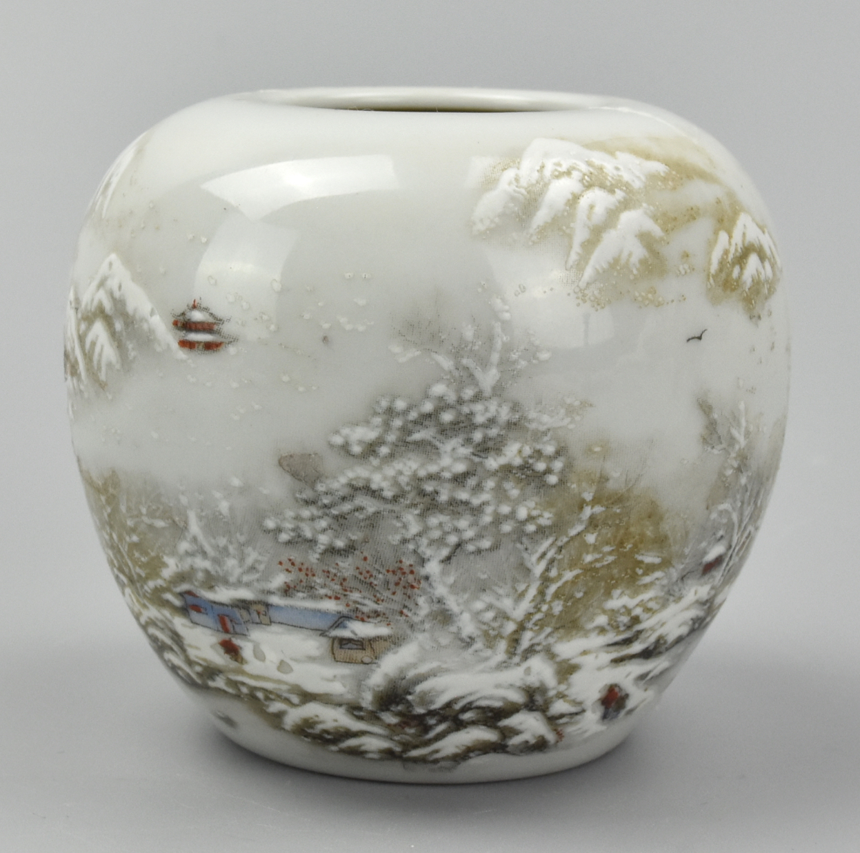 CHINESE GRISAILLE WATERPOT W/