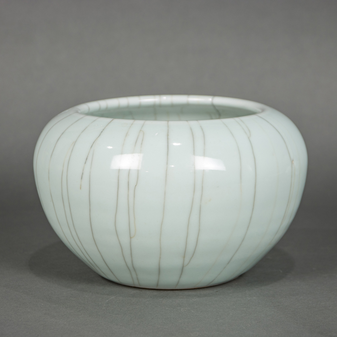 CHINESE GUAN TYPE CRACKLE GLAZED