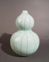 CHINESE GUAN-TYPE DOUBLE GOURD