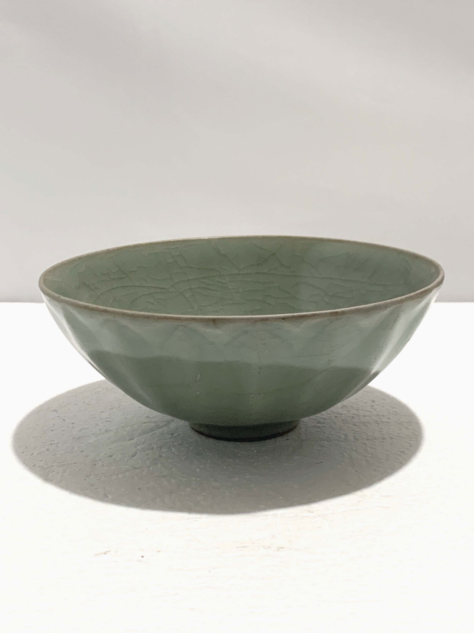 CHINESE GUAN TYPE LONGQUAN BOWLA
