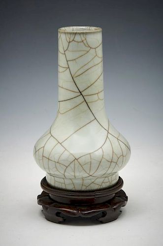 CHINESE GUAN-TYPE LONGQUAN
