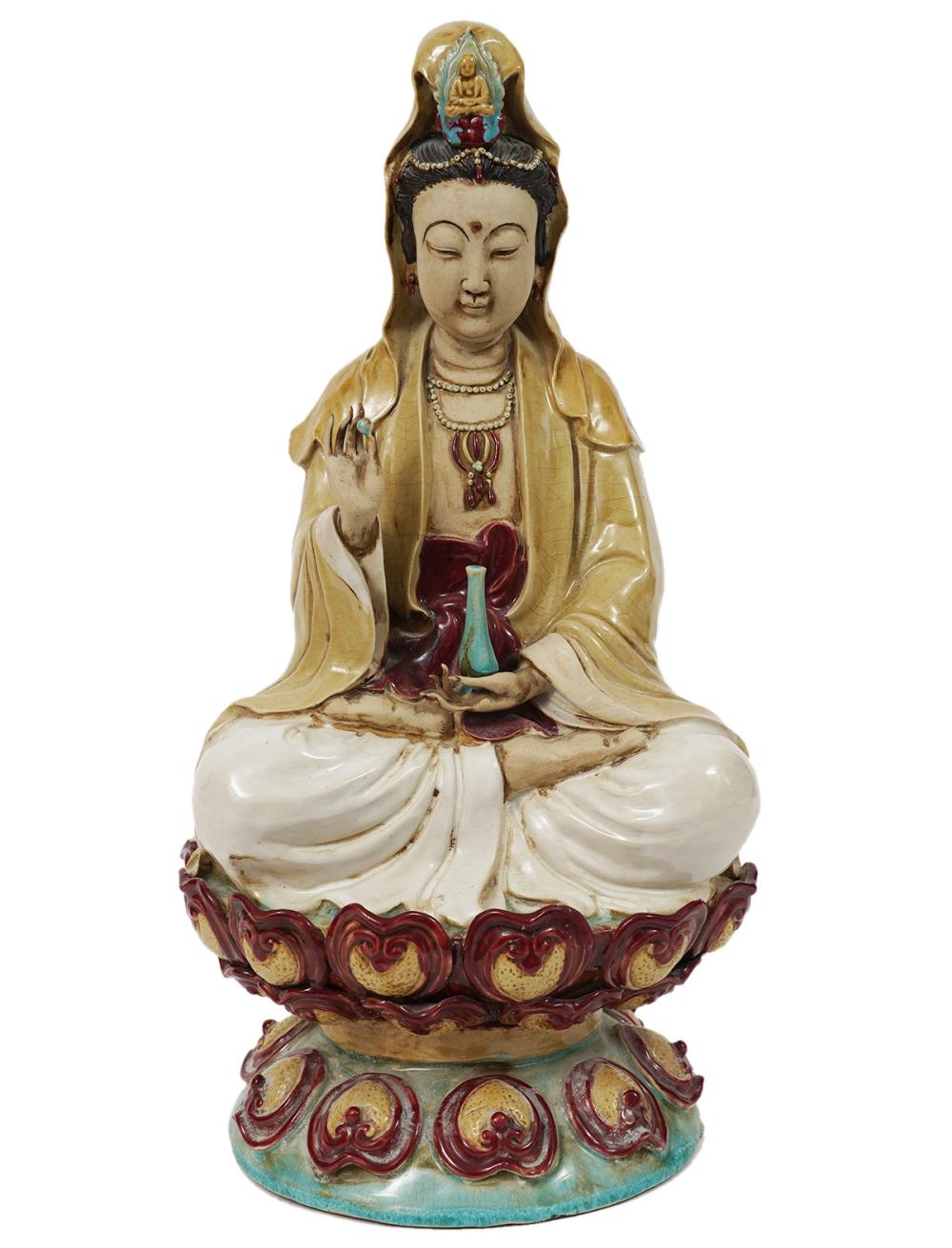 CHINESE GUANYIN PORCELAIN BUDDHA