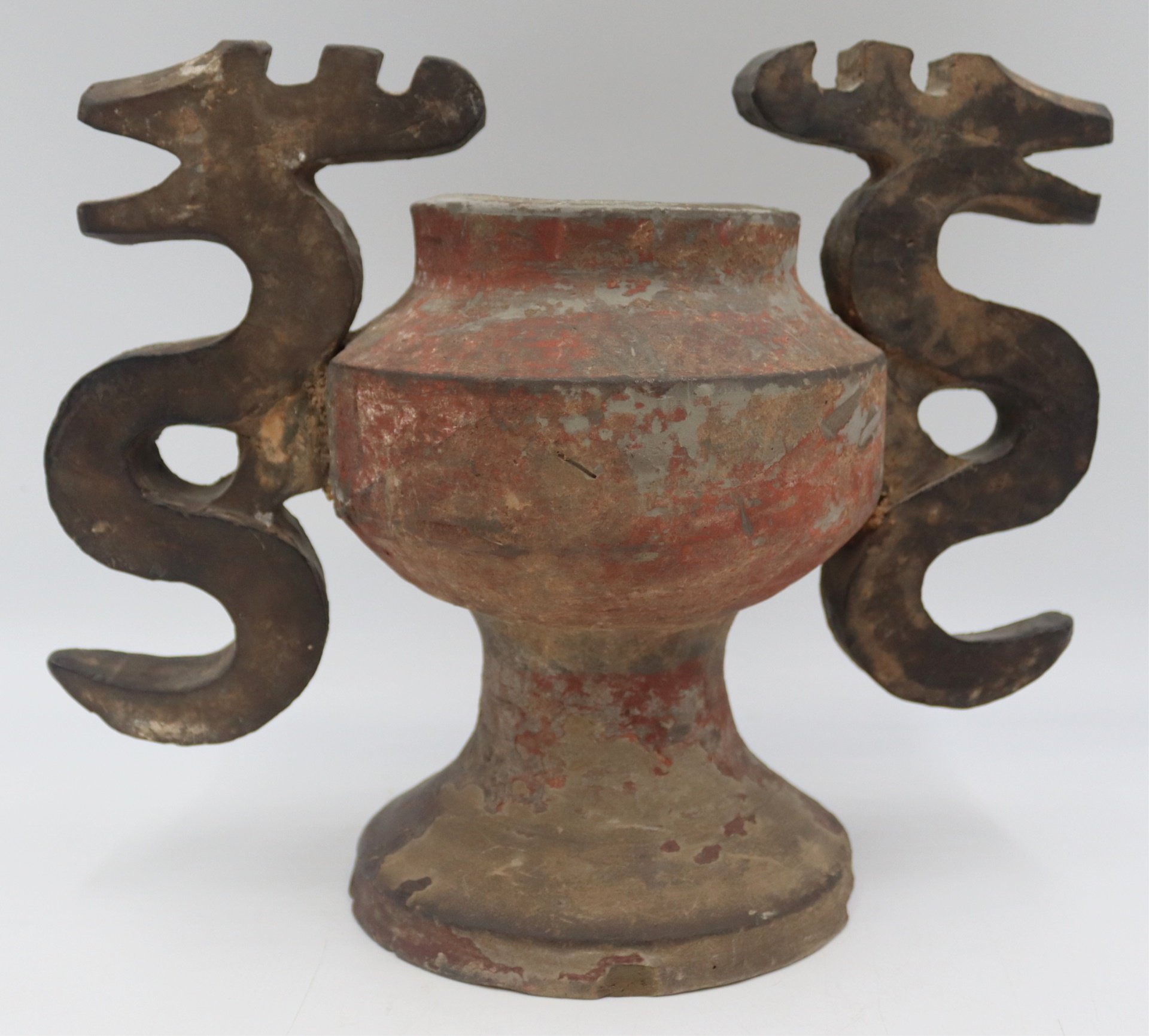 CHINESE HAN DYNASTY FUNERARY URN.