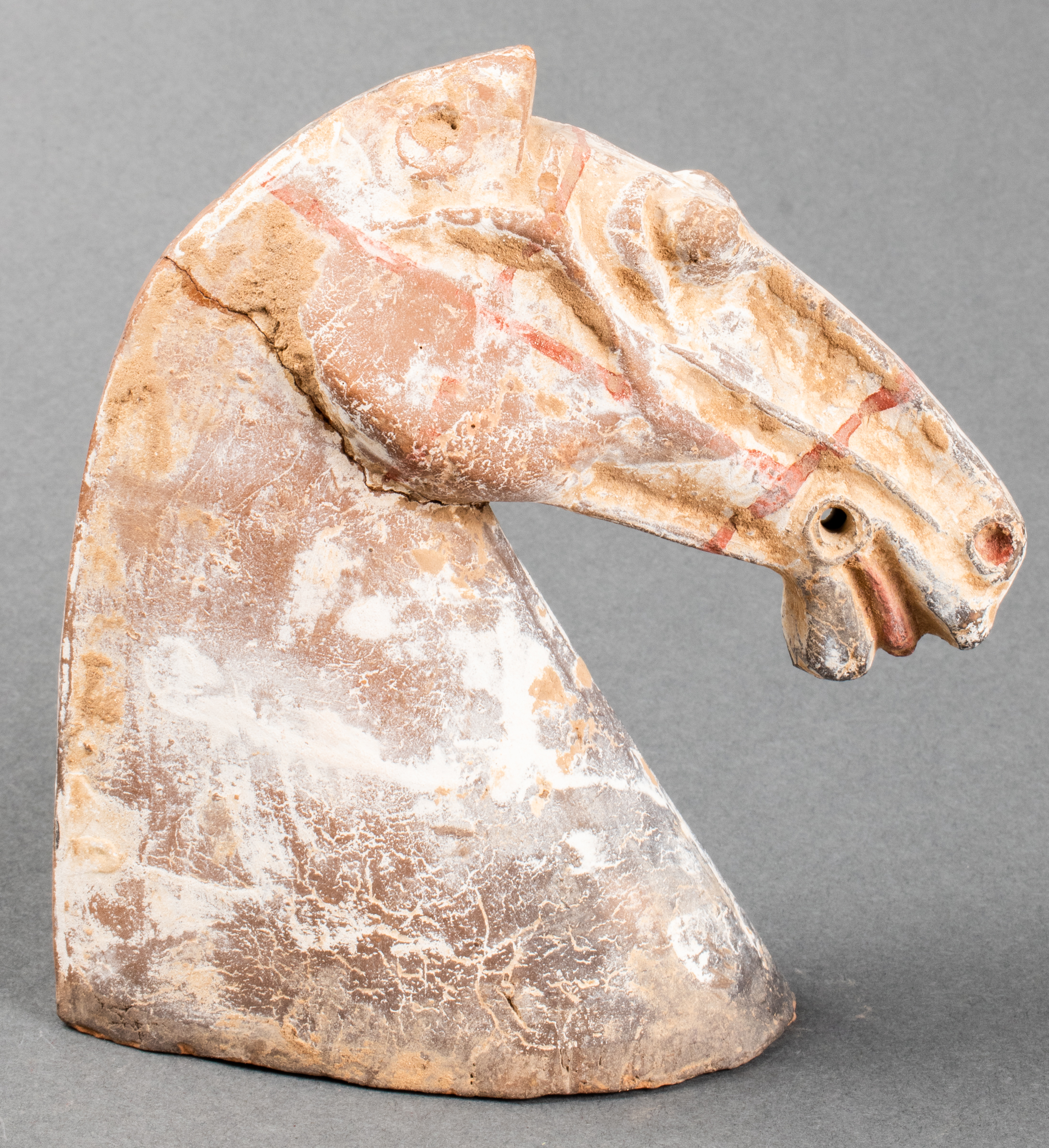 CHINESE HAN DYNASTY POTTERY HORSE