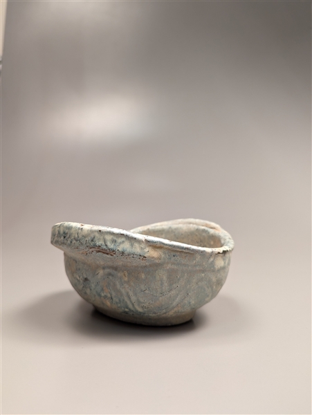 Chinese Han-style, green iridescent