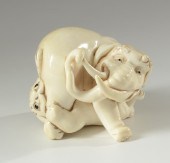 CHINESE HAND CARVED IVORY figu